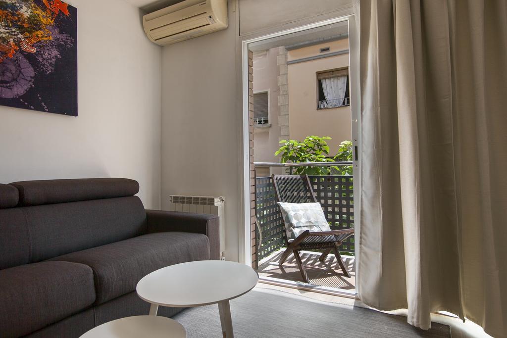 Tendency Apartments Fira L'Hospitalet de Llobregat Exterior photo