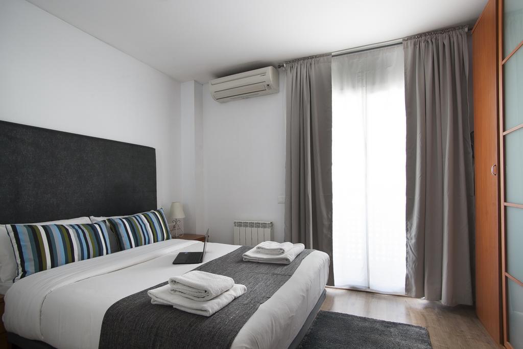 Tendency Apartments Fira L'Hospitalet de Llobregat Exterior photo