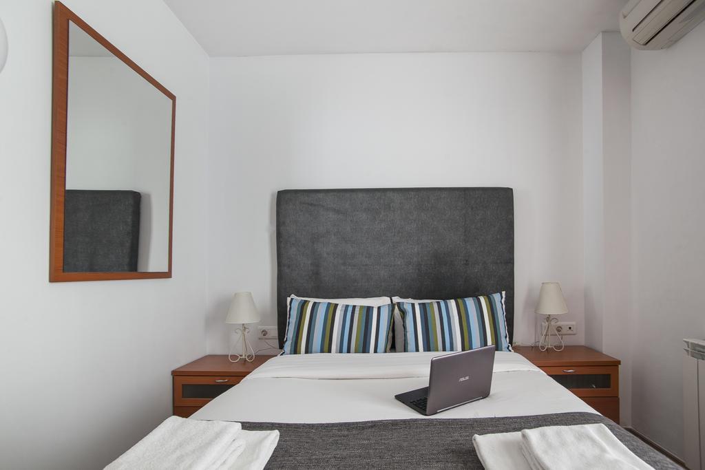 Tendency Apartments Fira L'Hospitalet de Llobregat Exterior photo